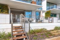 Condominio Bayline Gardens, Beach & SPA - Robalo by BEDZY - B&B