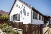 VándorLÓ Vendégház - B&B