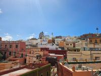El Puente Holiday Home-II 8,1Kms Airport - B&B