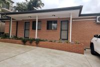 Wollongong Flat 10mins walk to Hospital & Train Station, Free Parking & Wi-Fi - B&B