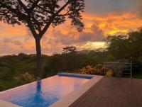 Private 3-Bedroom, 3,5-Bathroom Home With Amazing Ocean-Views In Playa Grande - B&B