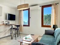 Lou Miradou 1 - Vieux village médiéval, Cosy, Clim, 2 personnes - Chambres d'hôtes Miramas