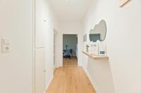 Zentrale Lage, Spülmaschine, Kingsize Bett, Netflix - B&B Pforzheim