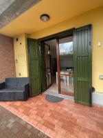 HōM - Appartamento fino a 7 posti letto comodo al centro storico, al casello A1 e alla Stazione AV - B&B