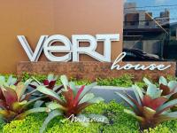 Vert House - Miramar Hospedagens - B&B