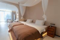 Quadruple Room with Terrace