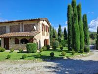 San Galgano, Pool and Lake View - Bed and Breakfast San Gimignano