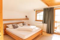 Apartment mit 2 Schlafzimmern und Dusche 