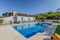 Casa Arenal cortijo con piscina privada 14 pers - Chambres d'hôtes Málaga