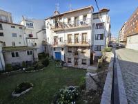 El patio, apartamento en casco histórico con vistas a la iglesia - Chambres d'hôtes Castro-Urdiales
