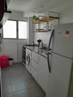 Depto 2 amb zona centro Cochera no camioneta Solo familias - Chambres d'hôtes Mar del Plata