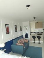 Private Boiserie Studio Apartment with Garage - Chambres d’hôtes Ponta Grossa