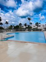Azur Bliss, appartement vue mer spectaculaire, grande terasse et piscine - Chambres d'hôtes Baie Nettle