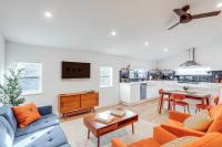 Less Than 1 Block to City Park New-Build Apt in Denver! - Ferienwohnung Denver