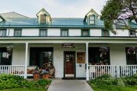 Chico Hot Springs Resort - B&B