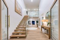 Whitsunday Waterfront Luxury at 19 The Cove - Chambres d’hôtes Airlie Beach