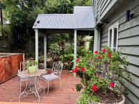 Misty Valley Cottage - B&B