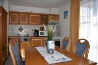 Apartment with Balcony - Neptun