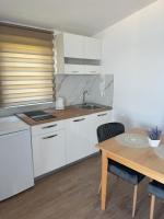 Appartamento con 1 Camera da Letto, Vista Mare e Terrazza