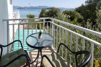 Appartamento con 1 Camera da Letto, Balcone e Vista Mare