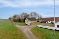 Countryside Property With Great Fishing Options - B&B Holbæk