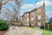Cozy 2-Bed Group & Family Apartment Near London Excel, 02 Arena, City Airport with Free Parking - B&B
