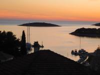 Apartment Marcela - B&B Maslinica