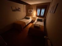 Zweibettzimmer mit eigenem Bad