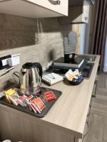 Airport Air Terminal 21 - B&B