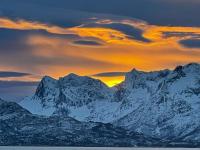 Hus med havutsikt i vakre Vesterålen - naboen til Lofoten - Chambres d'hôtes Sortland
