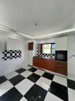 Casa con 4 camere da letto