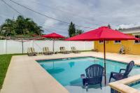 Breezy Palm Bay Home Outdoor Pool, Near Beaches! - B&B