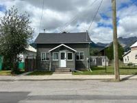 2 BDRM Homes on 2nd Avenue - B&B Fernie