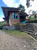 Eco-Bamboo Cottages - B&B Turrialba