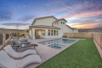 Paseos Poolhouse home - B&B