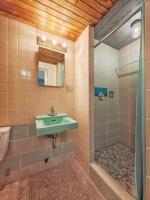 Tweepersoonskamer met Gedeelde Badkamer