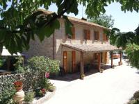 AGRITURISMO COLLEMAGGIO DI MOSCATELLI MARIASSUNTa - B&B