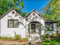 Cozy Bungalow 3bdrm 2 and a half bath Hot Tub - B&B