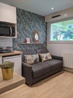 location-cote-basque fr - Studio au golf du phare de Biarritz - piscine, plage, golf, parking - B&B Anglet