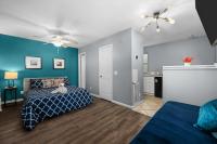 Sleek Midtown Studio with Free Park & Pet Friendly - B&B Houston