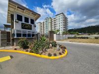 Modern Lofts 2 BR Apt in Kingston - B&B