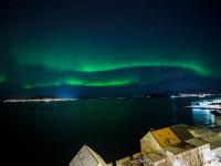 Private room in central homestay apartment with sea view - B&B Ålesund