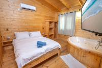 One-Bedroom Chalet