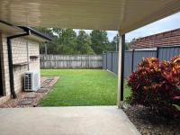 Family retreat in Caboolture big house - B&B Caboolture