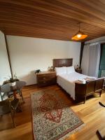 Suite with Mountain View