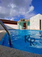 Casa com piscina a 3 minutos do mar - Bed and Breakfast Praia Grande