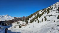 Plein Sud, skis aux pieds, linge & ménage inclus---South-facing, SKI-IN-OUT, all included---Arc 2000, Le Varet - Chambres d'hôtes Arc 2000