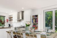 Garden Precinct 3BR, Walking distance to Airport - Hosted by Canstay - B&B Dundowran