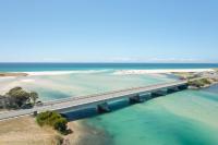 Blue Seas Holiday Villas - Bed and Breakfast Scamander