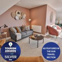 BOURNECOAST - Stylish Flat with BALCONY - SEA VIEWS - 10 MIN WALK TO BEACH - PARKING - WIFI - FM8407 - B&B